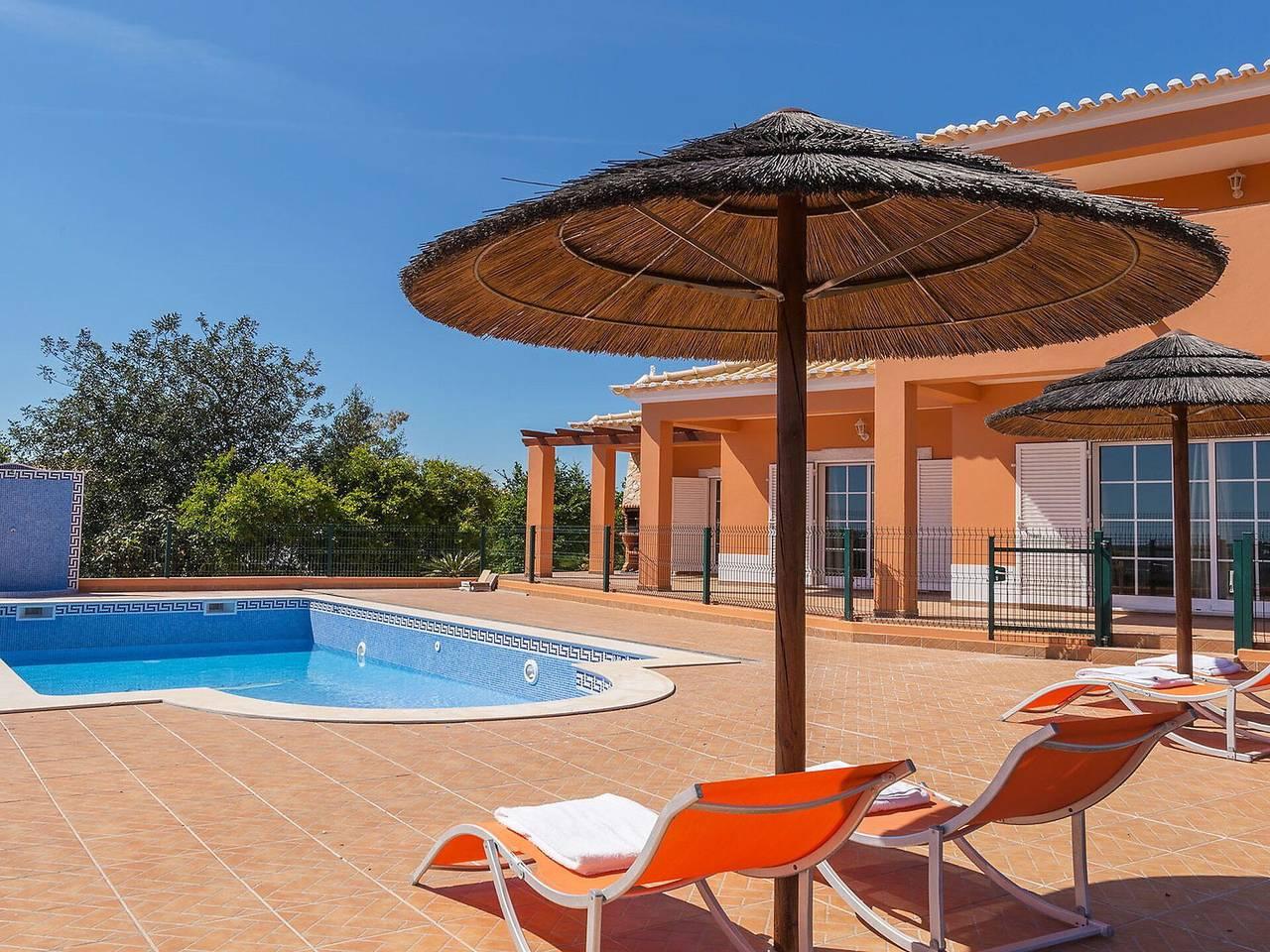 Vakantiehuis in Faro District vanaf 222€ per nacht