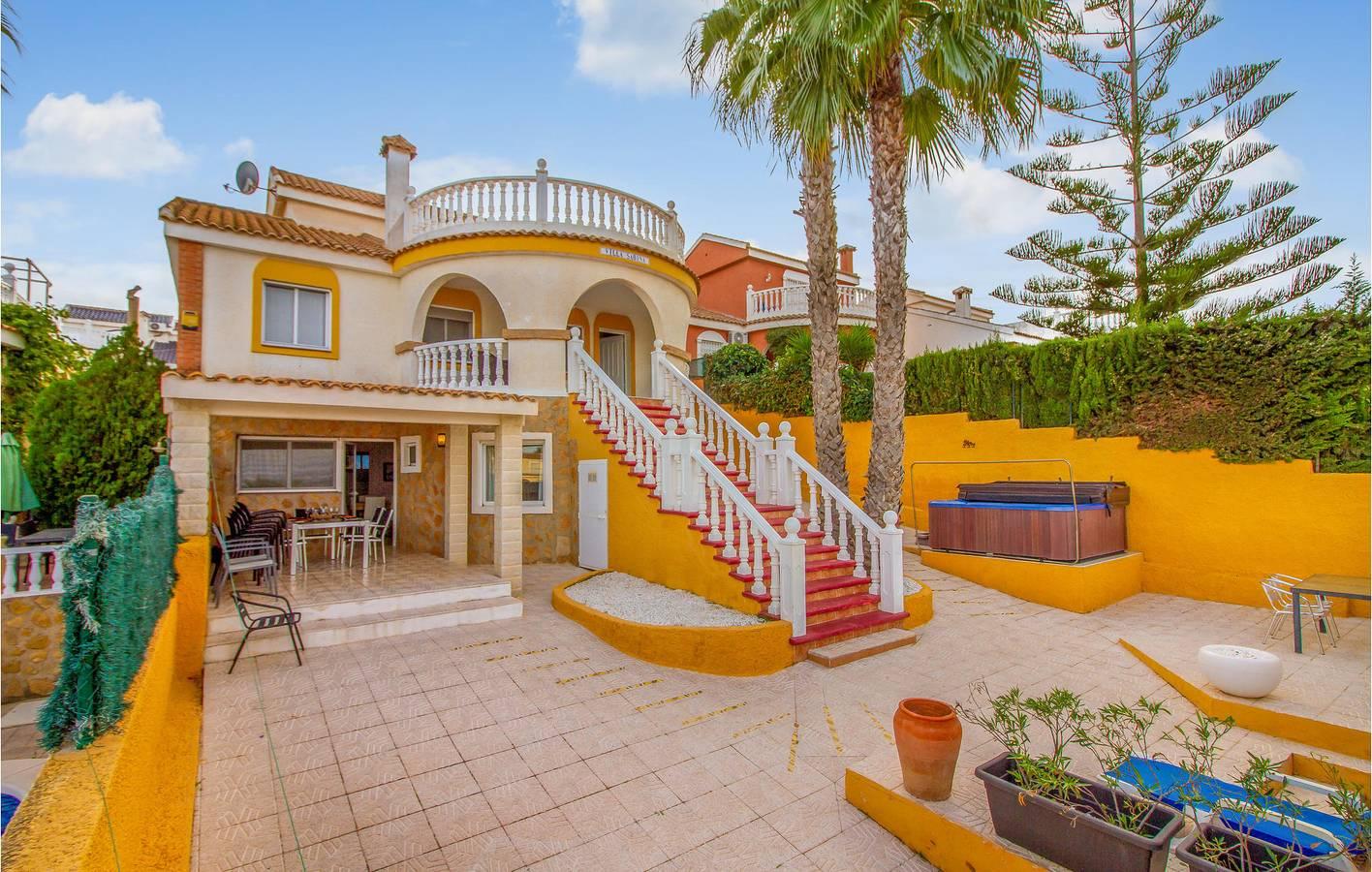 Vakantiehuis in Santa Pola vanaf 111€ per nacht