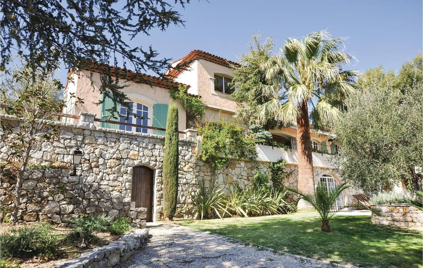 Vakantiehuis in Zee-Alpen vanaf 228€ per nacht